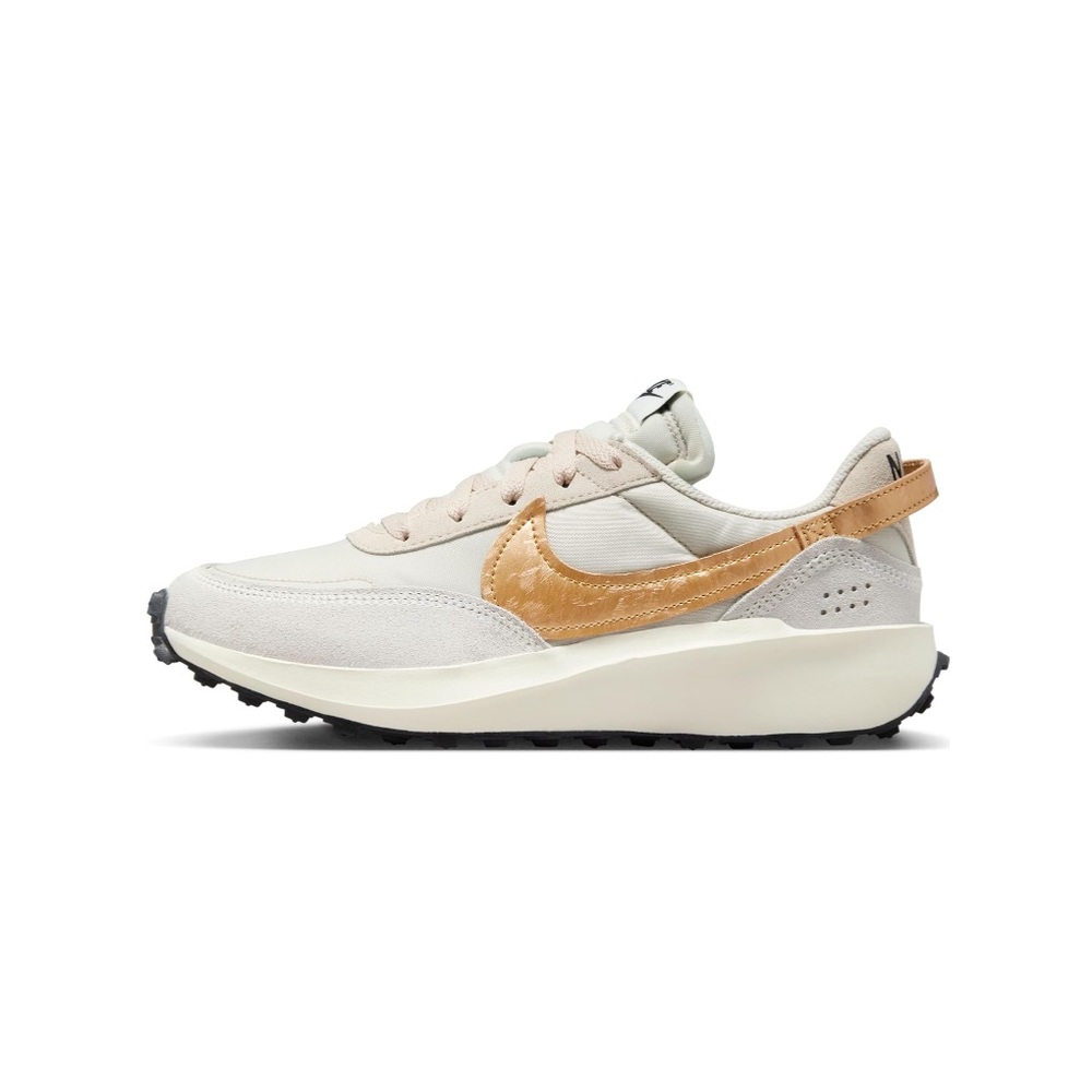 Women’s Nike Waffle Debut Size 8